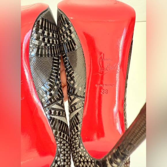 Christian Louboutin Black Patent leather Laser cutout Sullena peep toe pumps 38 - Picture 8 of 9